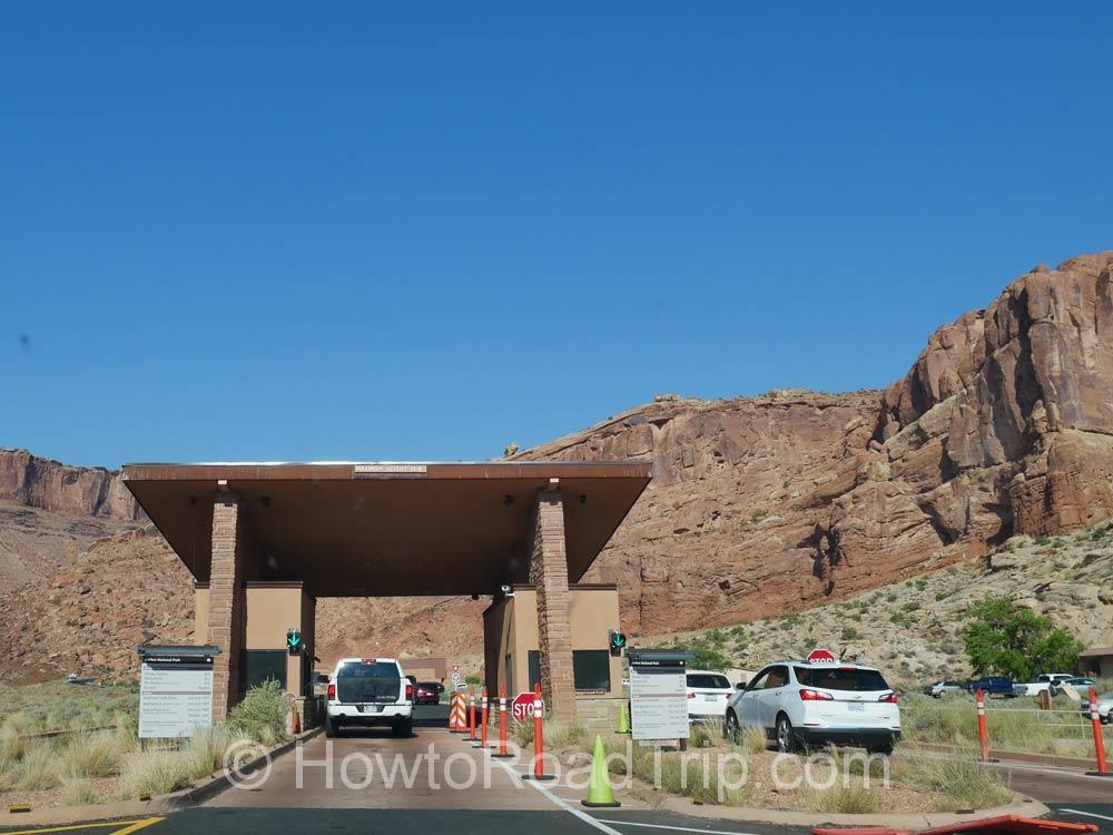 arches national park gate