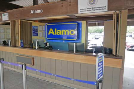 アラモ ヒロ空港カウンター