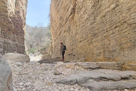devils hall